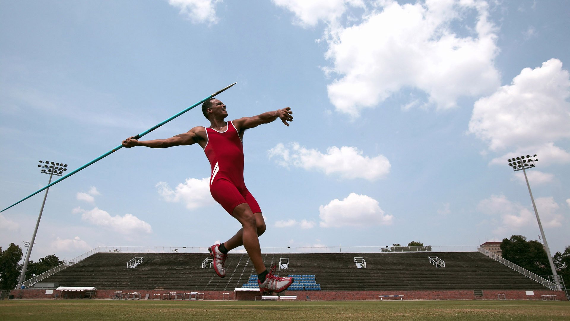 体育营销：品牌如何借势球星效应？，体育明星营销产品